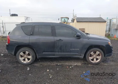 2014 Jeep Compass Sport z USA, uszkodzony, nr VIN 1C4NJDBB7ED773976